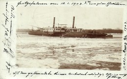 T2 1903 Regensburg Gőzemű Oldalkerekes Vontató Hajó Télen A Befagyott Duna Jegén / Hungarian Towing Ship In Winter. Phot - Non Classés