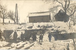 * T2/T3 Száva-parti Katonai Tábor Télen / WWI Ku.K. Military Camp By The Sava In Winter. Photo (EK) - Non Classés