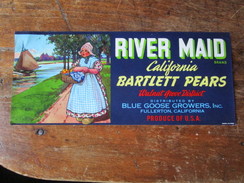 River Maid. California Bartlett Pears. Walnut Grove District. Distributed By Blue Goose Growers, Inc., Fullerton. - Farm