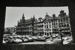 140-Brussel, Bruxelles, Grote Markt / Auto's - Mercati