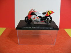 MOTO 1/24 > Yamaha YZR 500 Wayne Rainer 1991 (sous Vitrine) - Moto