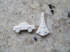 Feve Ancienne Plastique Blanc Tour Eiffel Et Voiture Lot De 2 Fèves - Anciennes