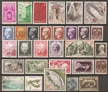 MONACO    -   L O T   -  30 Timbres - Collections, Lots & Series