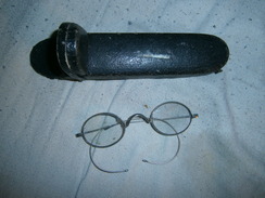 ANCIENNE LUNETTE 1900 AVEC ETUI - Glasses