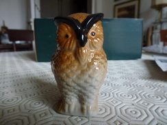 Chouette En Porcelaine - Animales