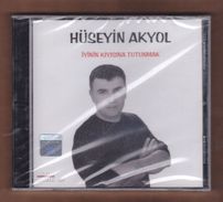 AC - Hüseyin Akyol Iyinin Kıyısında Tutunmak BRAND NEW TURKISH MUSIC CD - Wereldmuziek