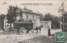 FRESNES   ETABLISSEMENT PENITENTIAIRE   ENTREE D UNE VOITURE CELLULAIRE  UNE SURVEILLANTE - Fresnes