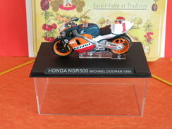 MOTO 1/24 > Honda NSR500 Michael Doohan 1998 (sous Vitrine) - Motorfietsen