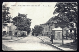 CPA FRANCE- SAINT-LAURENT-DE-CHAMOUSSET (69)- PLACE NEUVE EN ÉTÉ- BELLE ANIMATION- ATTELAGE- ROULOTTE- BALANCE PUBLIQUE - Saint-Laurent-de-Chamousset