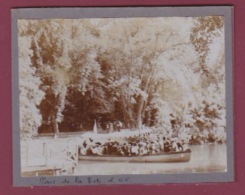 171117 - PHOTO ANCIENNE 1900 - 69 LYON - Parc De La Tête D'or - Visiteur Barque Lac - Lyon 6