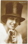 MISTINGUETT Au Chapeau ARTISTE - Entertainers