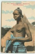 GUINEE BELLE JEUNE FILLE SOUSSOU SEINS NU - Guinea Francese