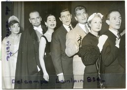 - Photo De Presse - Original - Théâtre De Paris; Juliette Gréco, Robert Lamoureux, Jean Marais, 27-11-1955, TBE, Scans. - Célébrités