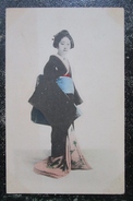 Japon Femme Kimono Cpa - Autres & Non Classés