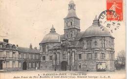 Saint Amand Les Eaux     59     L'Hôtel De Ville                 (voir Scan) - Saint Amand Les Eaux