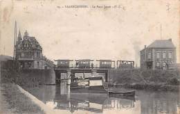 Valenciennes         59          Le Pont Jacob . Tramway   TrainRenard ???              (voir Scan) - Valenciennes