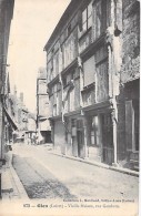 45 - GIEN : Vieille Maison Rue Gambetta - CPA - Loiret - Gien