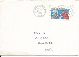 FRA055 - FRANCIA - LETTERA DA LA ROCHE DERRIEN A ROVERETO 25.11.1977 - N° 1905 -CAT.GO UNIFICATO - Storia Postale