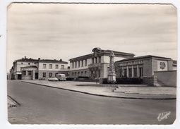 79- CERIZAY- Rue Principale Et La Poste-Automobiles: Panhard Pl17, Citroen Tub- Solex- Cpsm - Cerizay