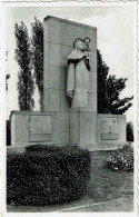 Roeselare O L Vrouwmarkt  Bevrijdingsmonument - Roeselare