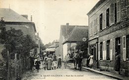 SAINT VALERIEN - Rue Du 14 Juillet - Saint Valerien