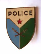 INSIGNE DE LA POLICE DE DJIBOUTI ETAT EXCELLENT Y. DELSART - Polizei