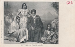 FAMILLE ARABE - Personnes