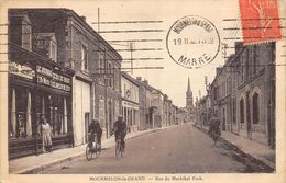 CPA 51 MOURMELON LE GRAND RUE DU MARECHAL FOCH  1932 - Mourmelon Le Grand