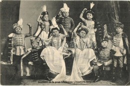 * T2/T3 Souvenir De La Premiere Troupe Liliputiens Hongrois / Circus Attraction With Hungarian Lilliputian People (EK) - Non Classificati