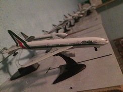 Alitalia Boeing 777 Scala 1:500 - Autres & Non Classés