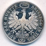 Ausztria 1967. 'Aus De Huette-Brixlegg In Tirol' Jelzett Ag Emlékérem (5,70g/0.835/25mm) T:1-(P) Kis Patina
Austria 1967 - Non Classificati