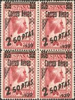 1 ** 791FNa(4) 2'50 Pts Sobre 25 Cts Lila Rosa, Bloque De Cuatro. Sobrecarga CORREO AEREO / 1939. MAGNIFICO. (Edifil 201 - Unused Stamps