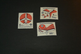 K12806- Set MNh Ceskoslovensko - Czechoslovakia - 1983- SC.2472-2474- YT-2546-2548- 60th. Anniv. Of The Czechoslovak Air - Ongebruikt