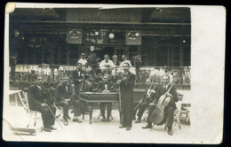 BUDAPEST 1930. Cca.  IX. Népliget, Szűts József Nagyvendéglője, Pincérek és Cigány Zenészek, Régi Képeslap  Hungary - Hungary