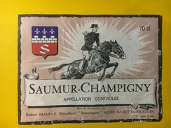 5878 - Saumur-Champigny Equitation état Moyen - Chevaux