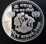 NEPAL 100 RUPEE ND 1974 - 1981 SILVER PROOF "International Year Of The Child" Free Shipping Via Registered Air Mail - Népal