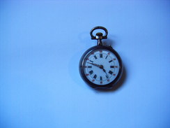 MONTRE GOUSSET  ANCIENNE FEMME  A REVISER ARGENT POINCON CRABE - Horloge: Zakhorloge