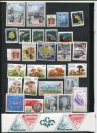 5629   MONACO   Collection**  N° 1611/20, 1623/40, 1642A   TTB - Collections, Lots & Series