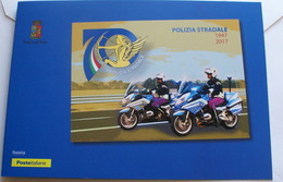 ITALIA 2017. 70° ANNIVERSARIO POLIZIA STRADALE, OFFICIAL FOLDER - Police & Gendarmerie
