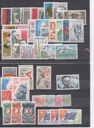 FRANCE - Timbres-Poste + Préoblitérés + Timbres De Service   De 1975 - 1970-1979