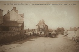 LE LOUROUX BECONNAIS - Carrefour Des Routes De La Cornouaille Et De Candé - Le Louroux Beconnais