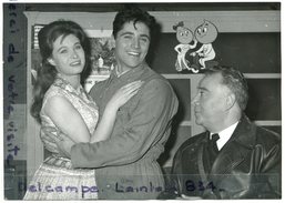 - Photo De Presse - Original, Sacha DISTEL, Danick PATISSON, Et René DARY, Dans  ' Les Mordus, 19- 04-1960, Scans. - Personalidades Famosas
