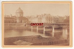 PHOTO-CARTONNEE 16,5 X 11 Cms-PARIS-75 -  6 ème Arrondissement 23 Quai Conti-précurseur 1880 - Lieux