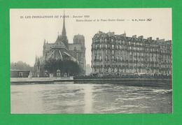 Cartes Postales 75 PARIS INONDATIONS DE 1910 Notre Dames Et Le Pont - La Crecida Del Sena De 1910