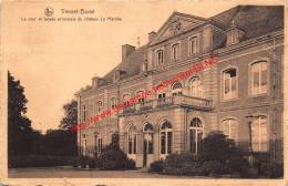 La Cour Et Façade Principale Du Château La Marche - Vierset-Barse - Modave