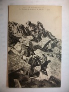 Delcampe - Carte Postale La Pointe Du Raz (29) Le Passage De La Porte De L'Enfer  (Petit Format Non Circulée ) - La Pointe Du Raz