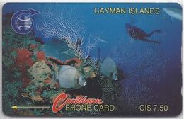 CAYMAN ISLANDS - DIVER IN REEF - 2CCIA - Iles Cayman