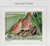 PIA  -  AUSTRIA  -  1999 : Caccia E Ambiente - Pernici Con Pulcini -   (UN 2110) - Grey Partridge