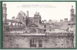 29 - SAINT-VOUGAY - Le Château De KERJEAN - Cour Intérieure - Verso En Breton - Saint-Vougay