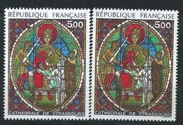 [17] Variété : N° 2363 Cathédrale Strasbourg Fond Vert Pâle Au Lieu De Vert + Normal  ** - Unused Stamps